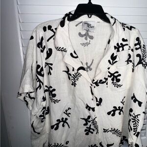 Patterned Heart Women's Black and White Button Down Shirt